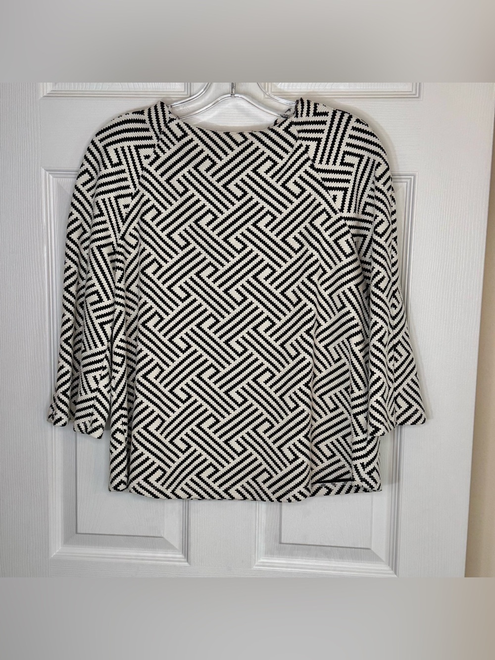 W5 by Anthropologie Black & White Geometric Pattern High Neck 3/4 Sleeves Medium